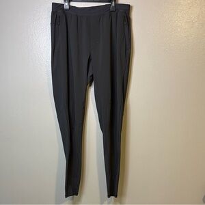 Lululemon Men’s Surge Hybrid Pant Size L 29”
Color Charcoal